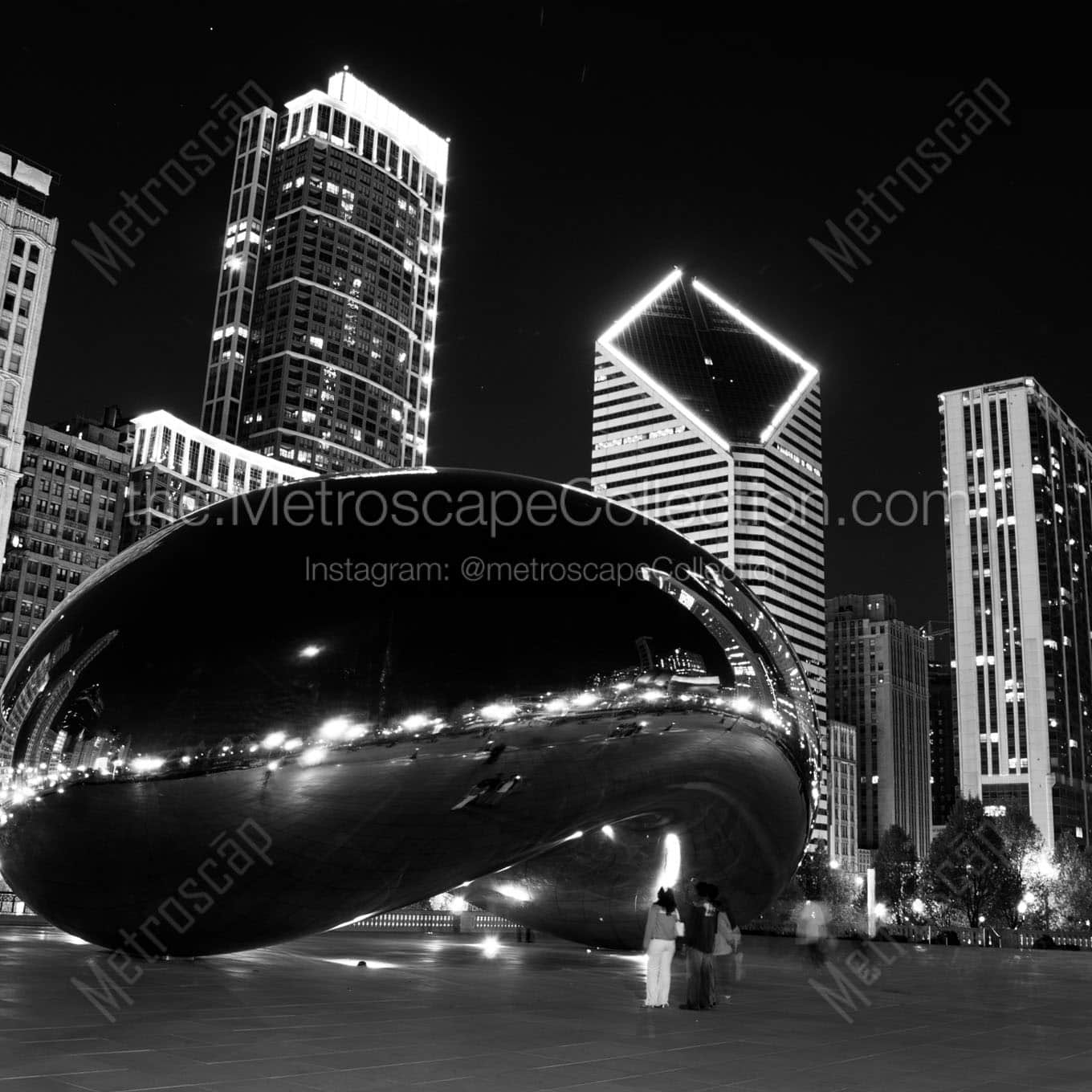 cloud gate millenium park Black & White Wall Art