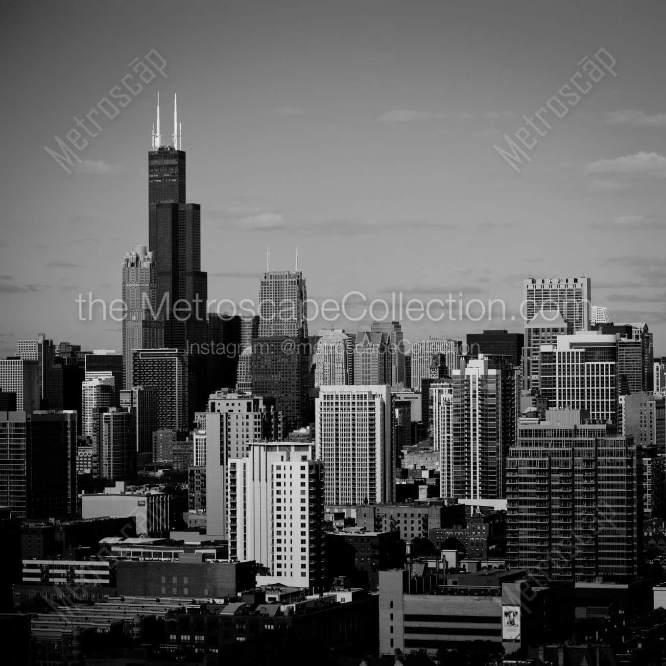 downtown chicago willis tower Black & White Wall Art