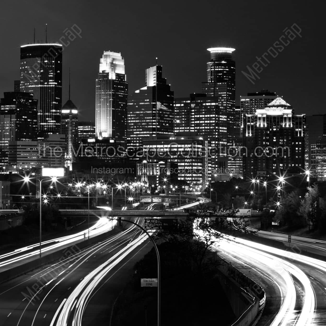 downtown minneapolis skyline at night 35w Black & White Wall Art