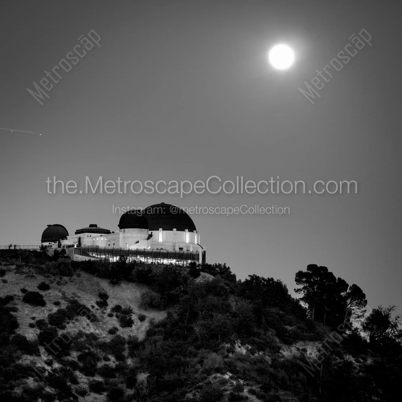 griffith observatory full moon Black & White Wall Art