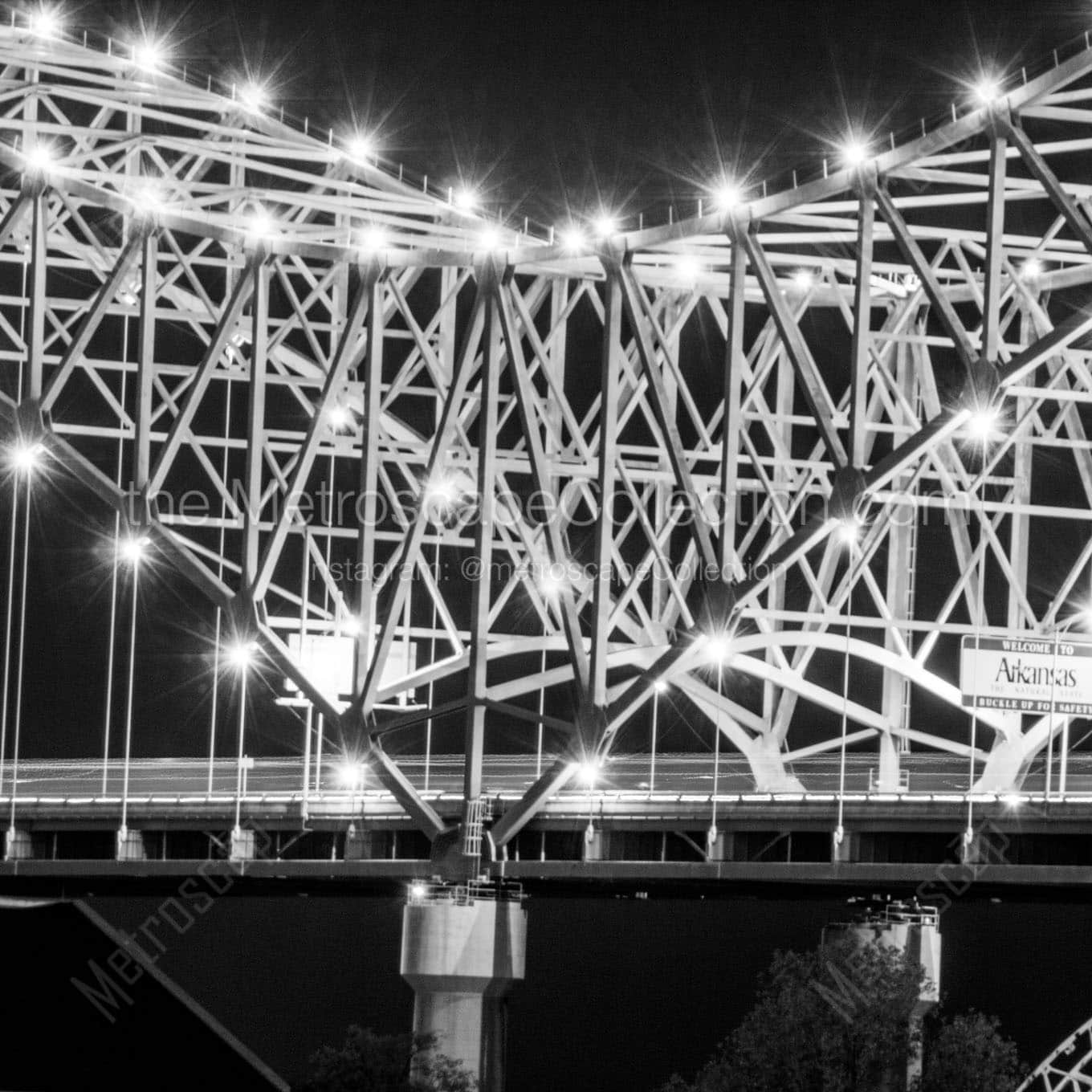 i 40 bridge over mississippi river Black & White Wall Art