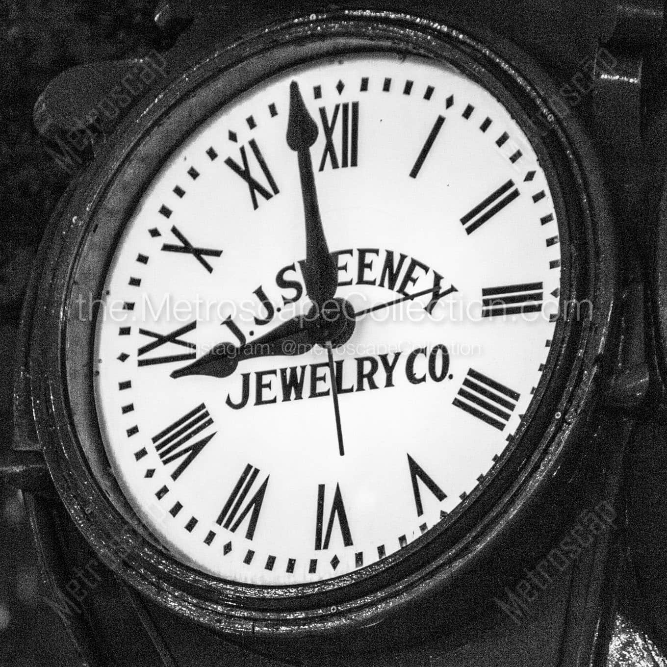 jj sweeney clock downtown houston Black & White Wall Art