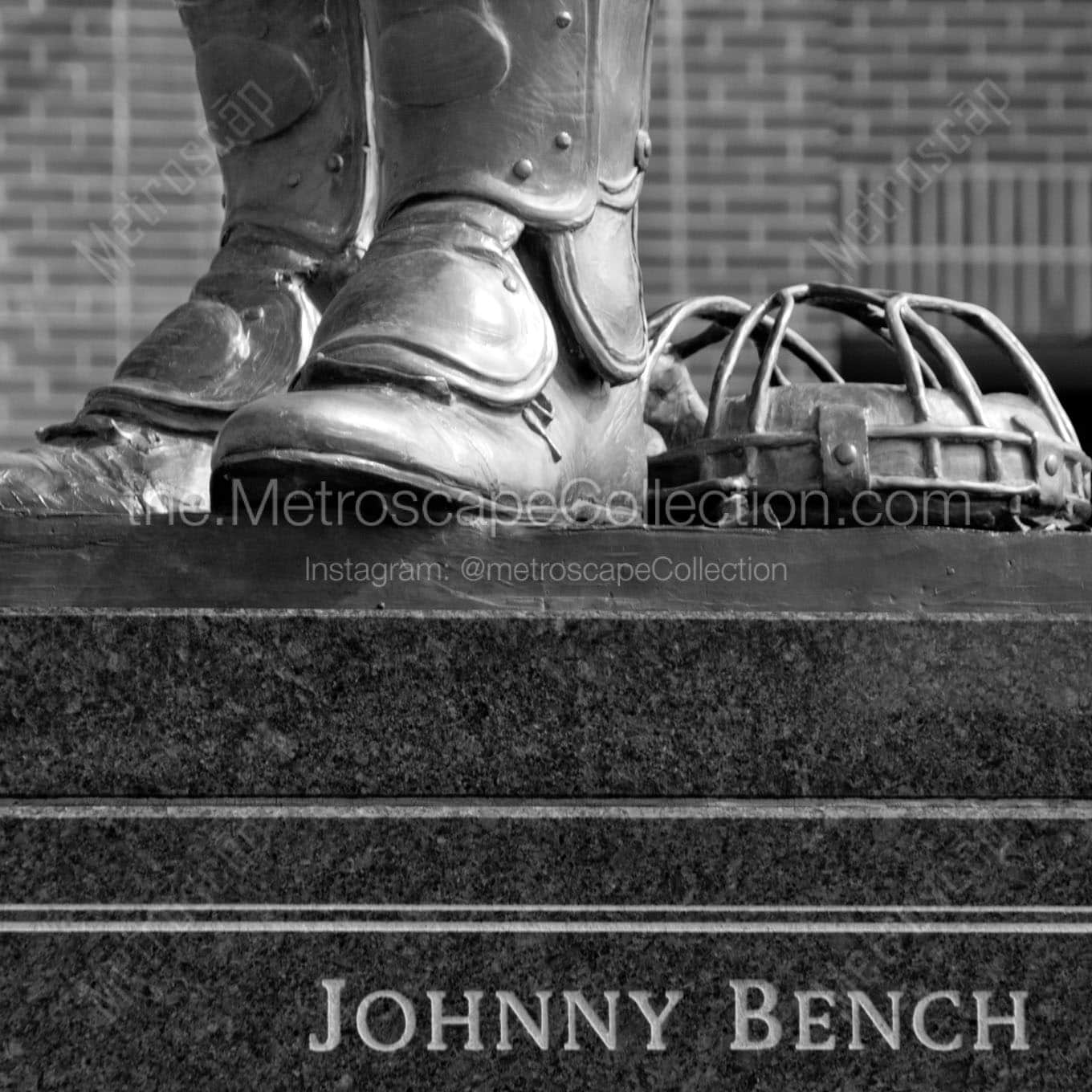 johnny bench statue Black & White Wall Art