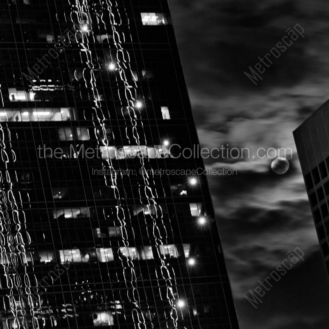 moonrise over downtown dallas texas Black & White Wall Art