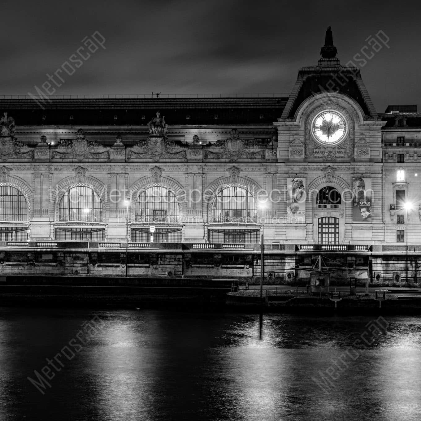 museum d orsay at night Black & White Wall Art