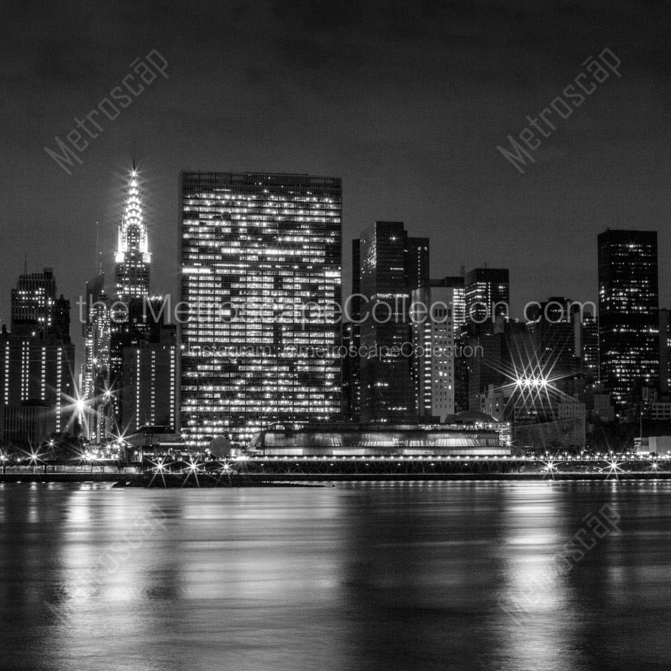 new york skyline un building Black & White Wall Art