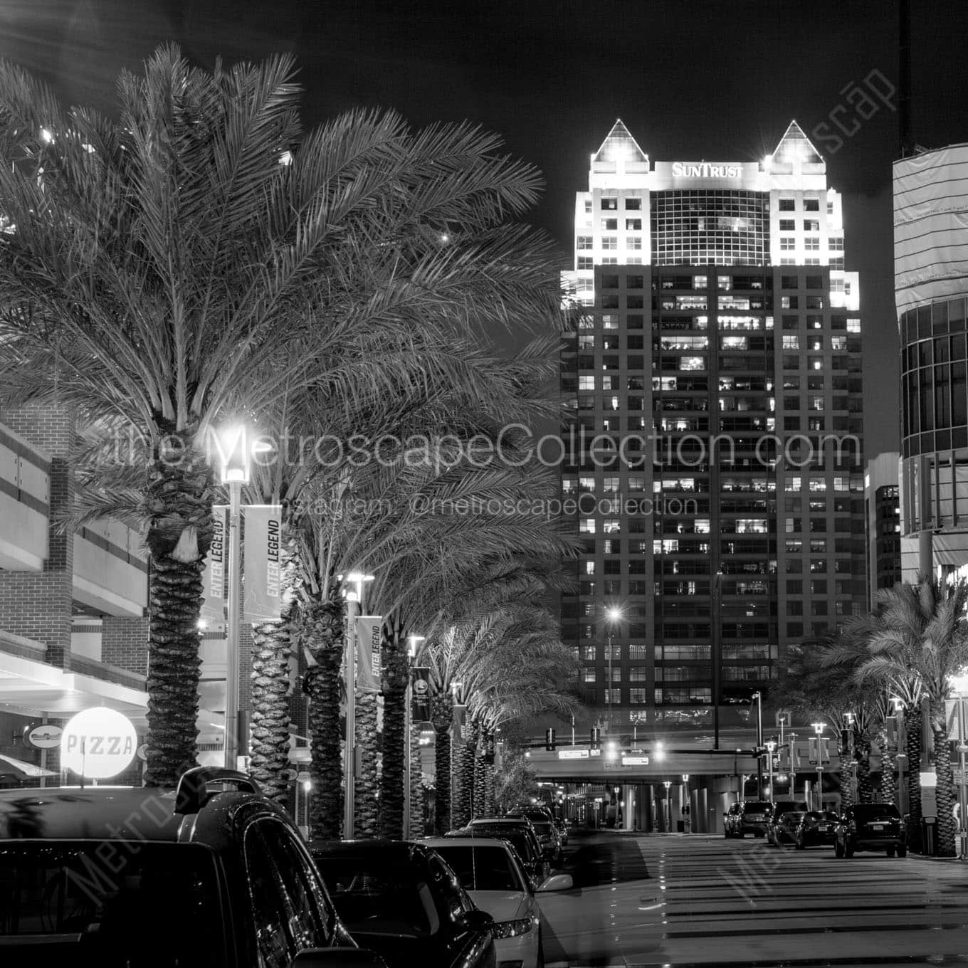 orlando suntrust bank building Black & White Wall Art