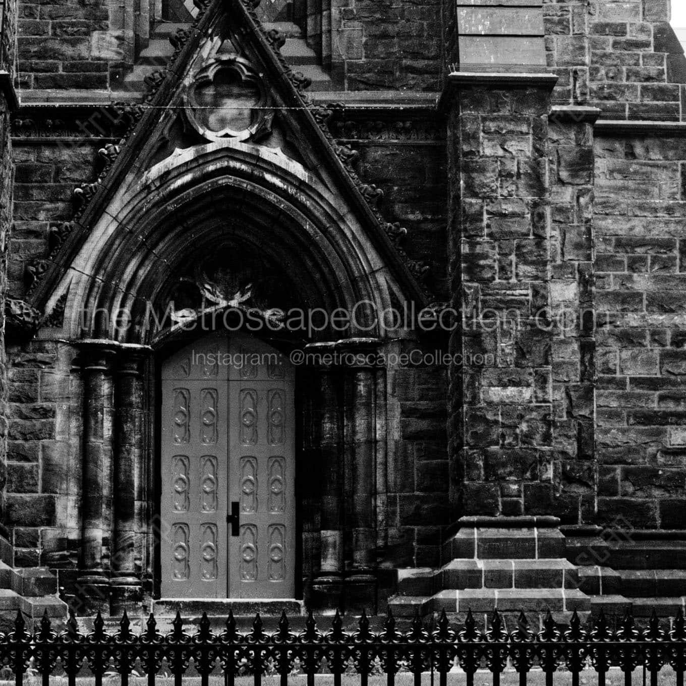red door trinity cathedral Black & White Wall Art