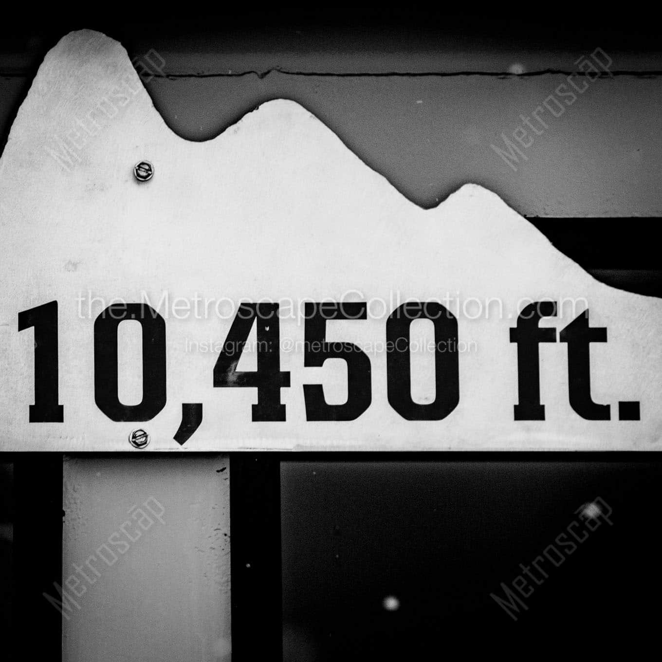 rendezvous mountain peak elevation 10450 feet Black & White Wall Art