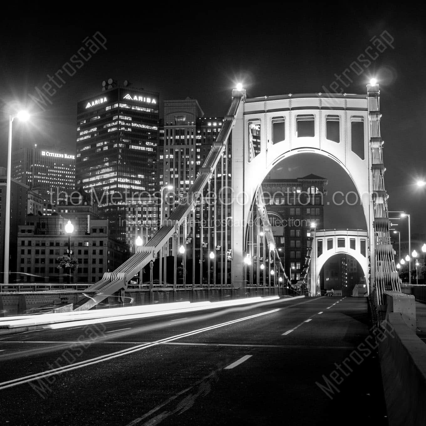 roberto clemente 6th street bridge at night Black & White Wall Art