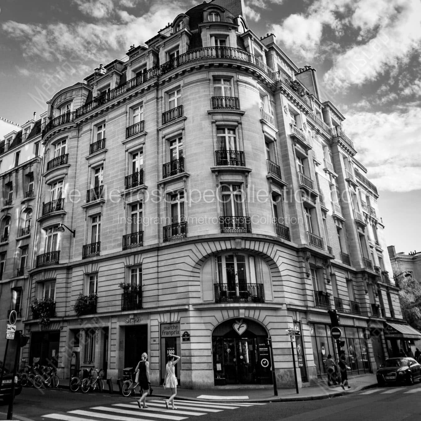 rue vaugirard sixieme arrondissement Black & White Wall Art