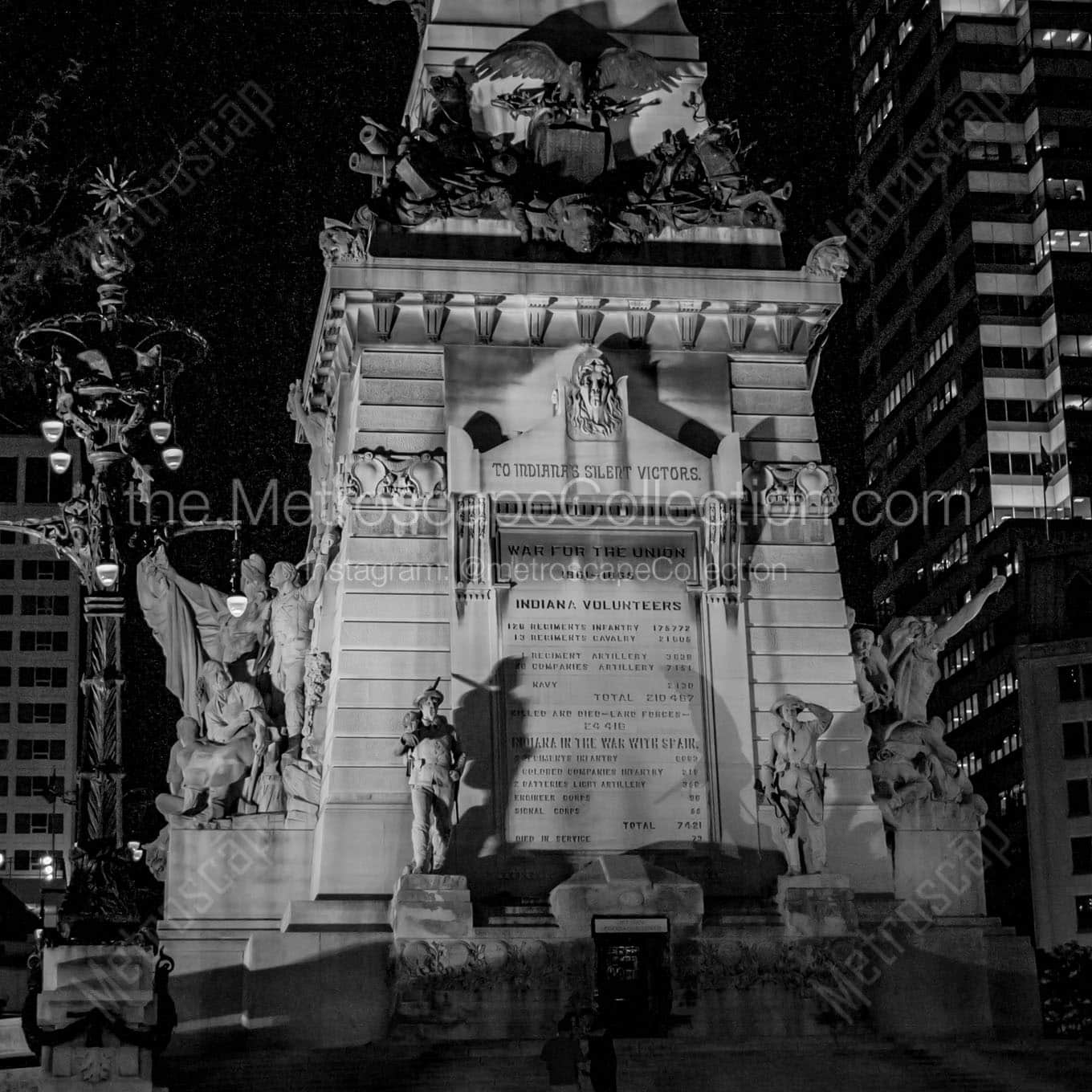 soldiers sailors monument at night Black & White Wall Art