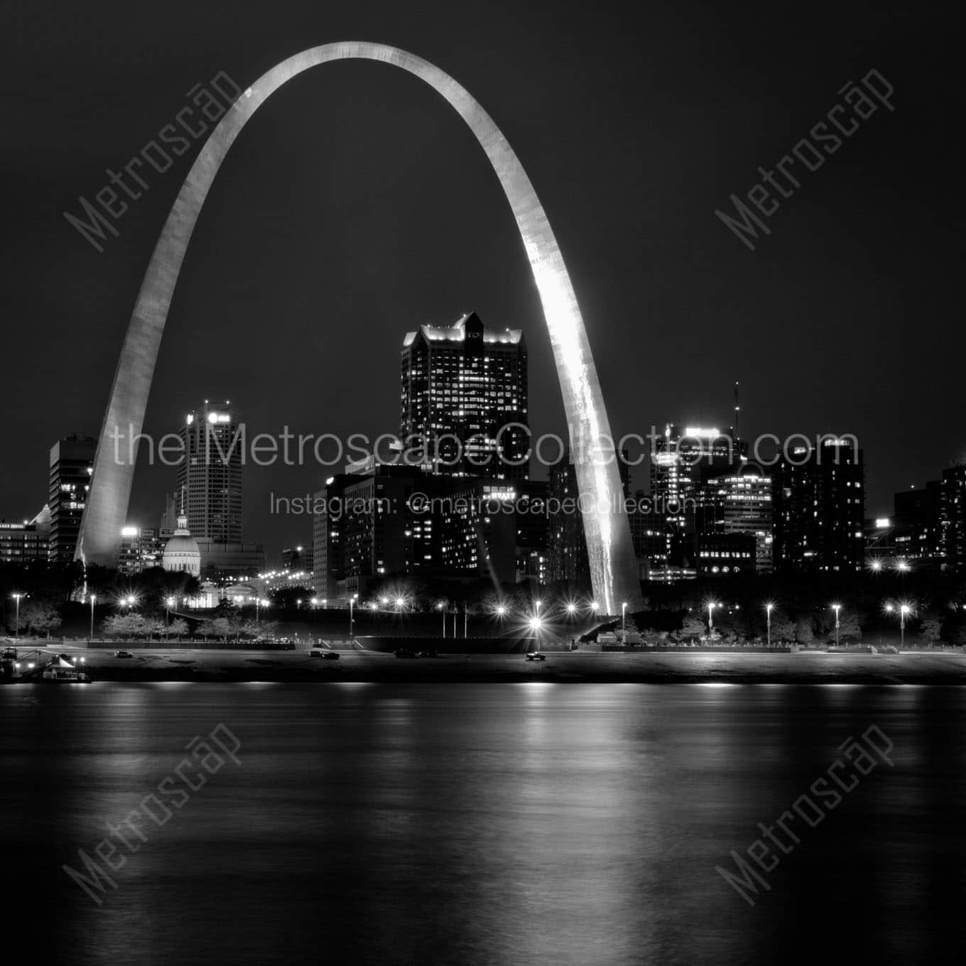 st louis arch at night Black & White Wall Art