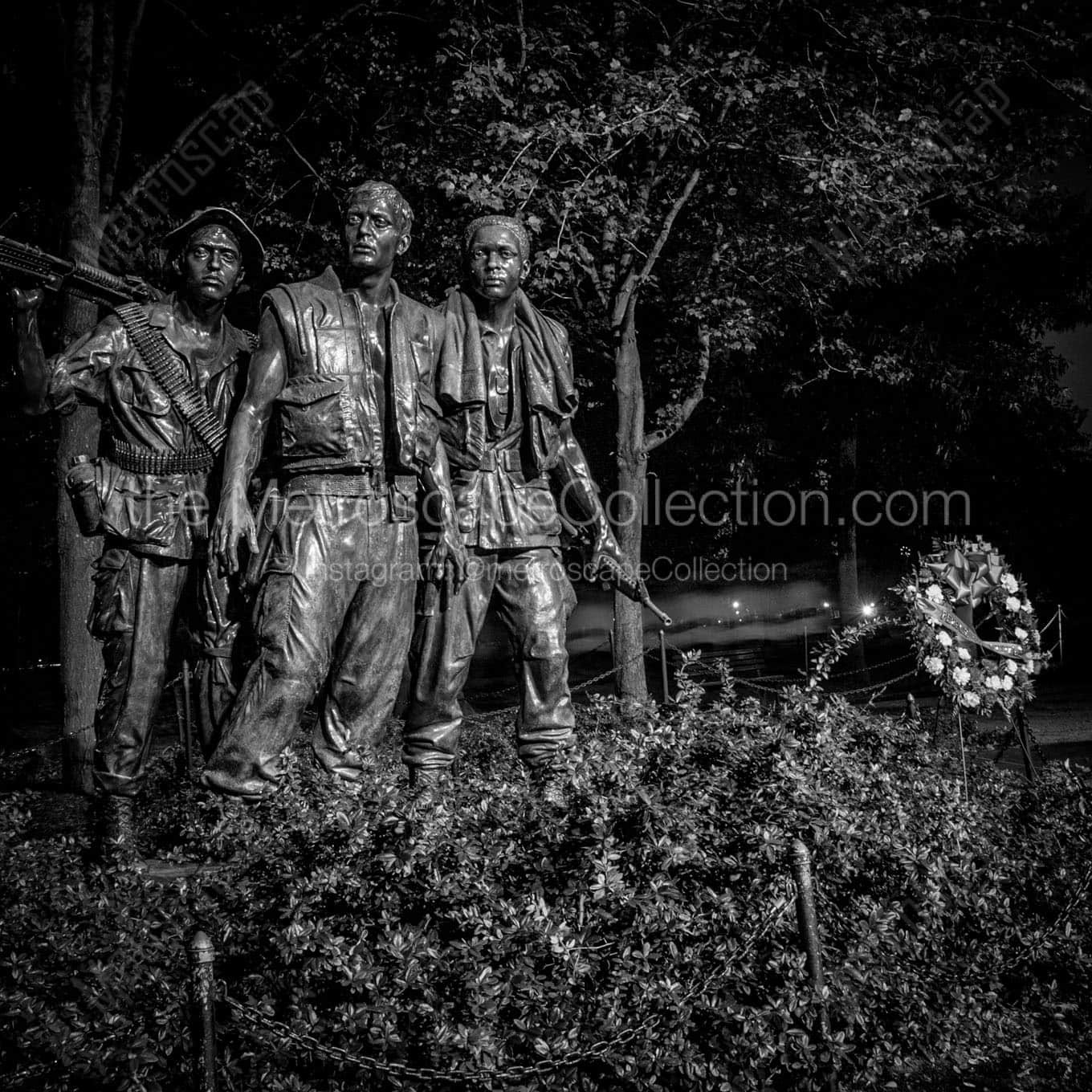 three soldiers statue Black & White Wall Art
