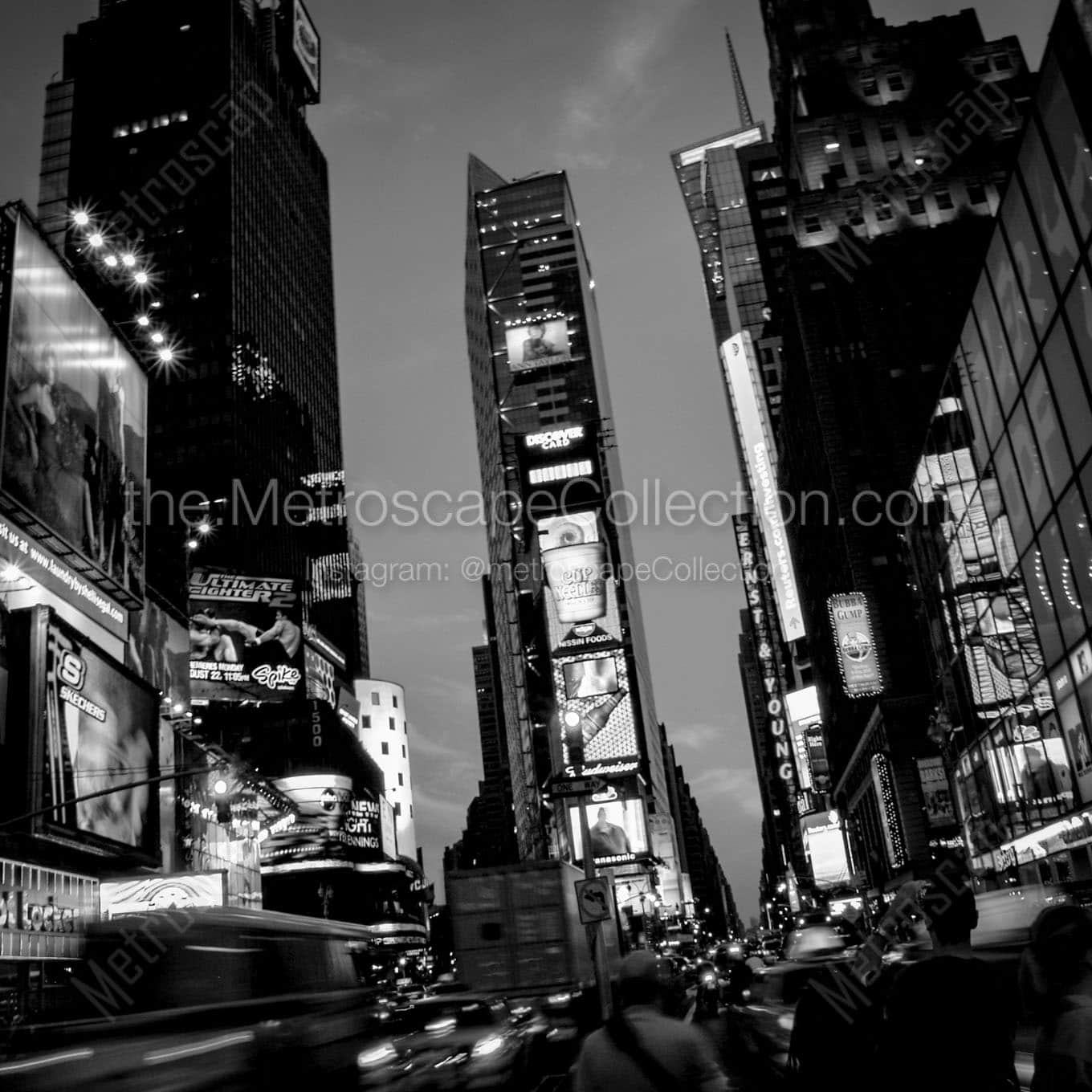 times square cityscape dusk Black & White Wall Art