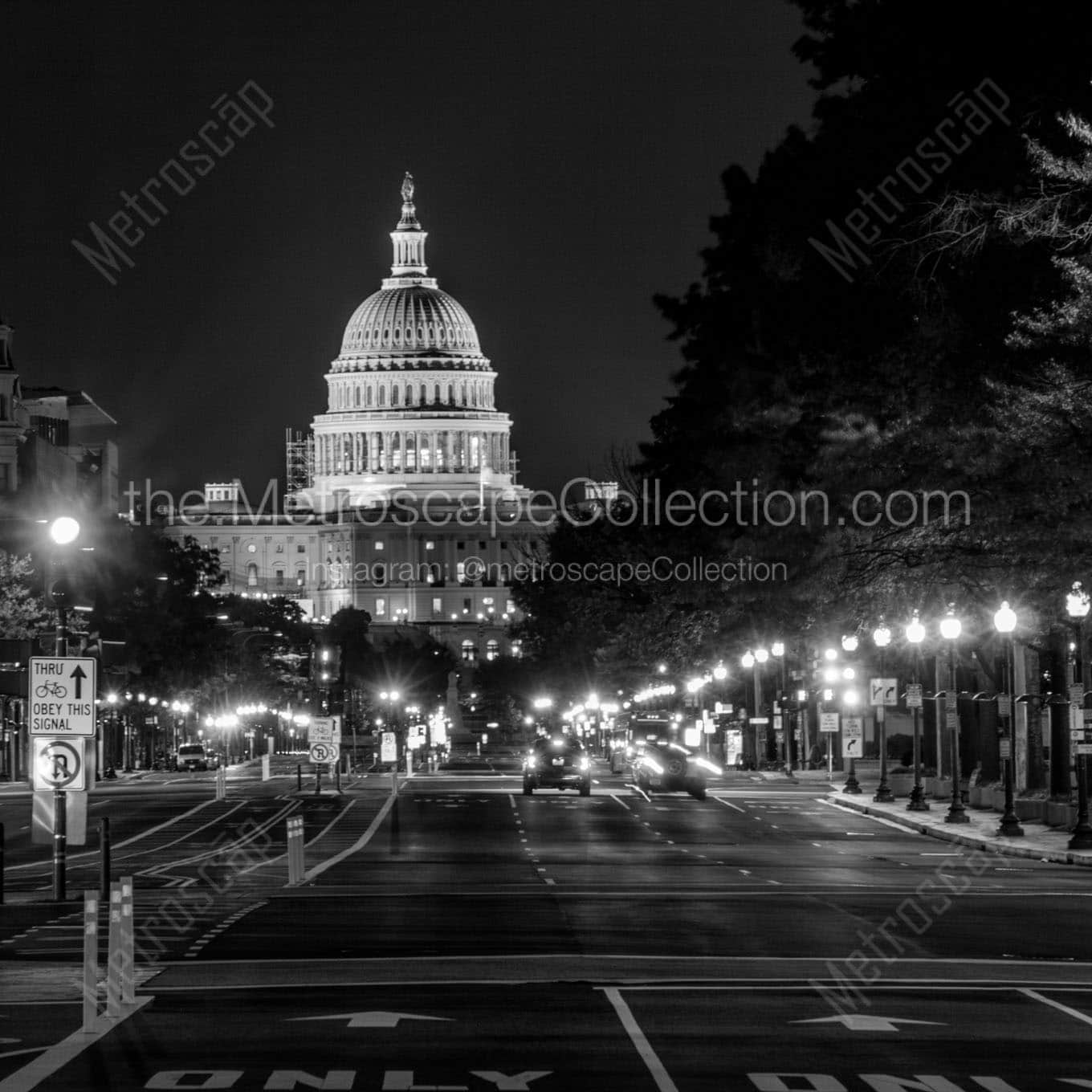 united states capitol building at night Black & White Wall Art