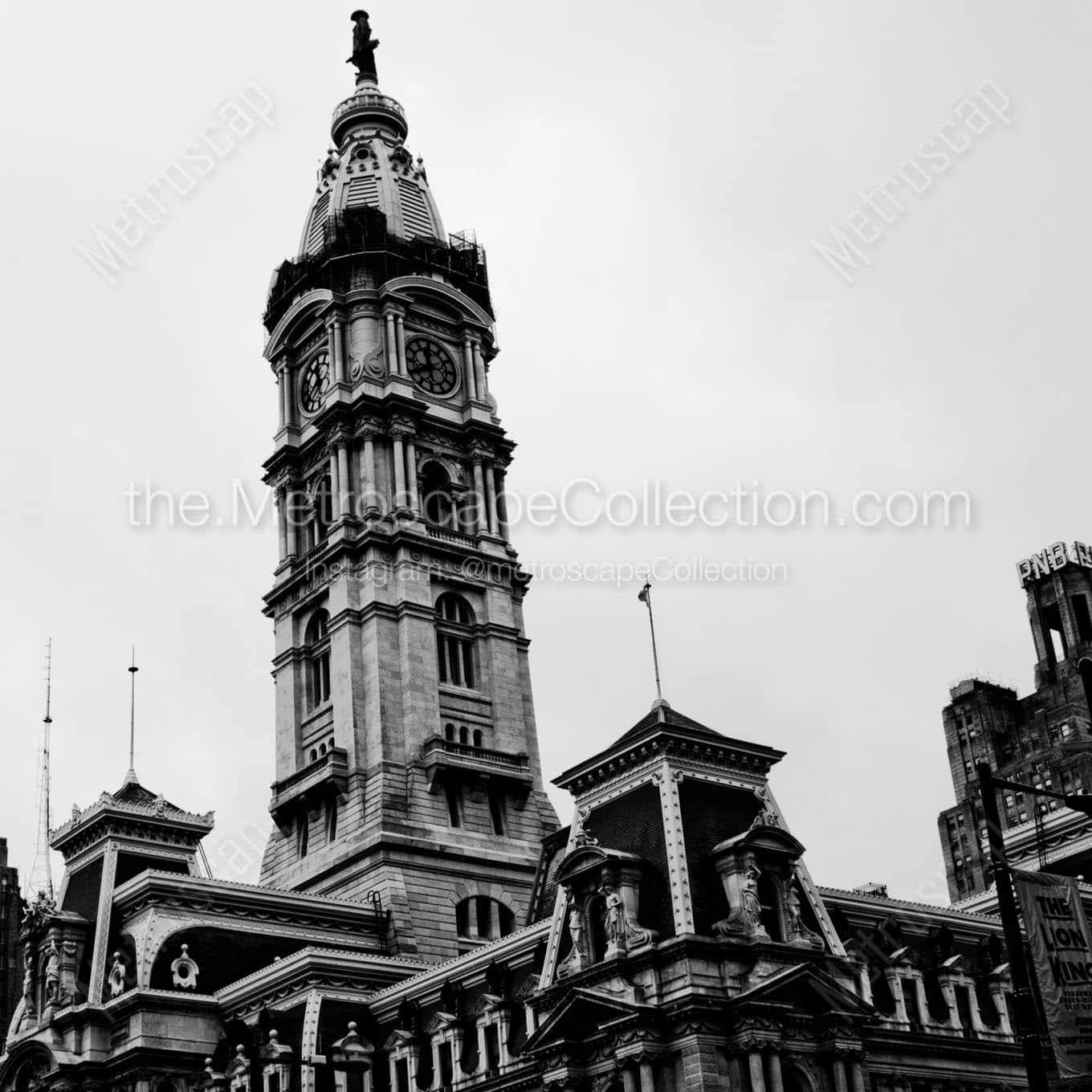 william penn statue on city hall building Black & White Wall Art